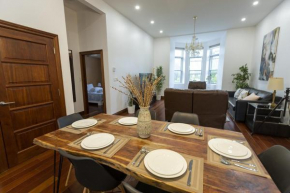Auberge Chez Chloe III - High ceilings open space perfect for group